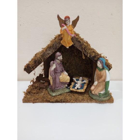 Vintage Nativity Scene - Picture 1 of 6